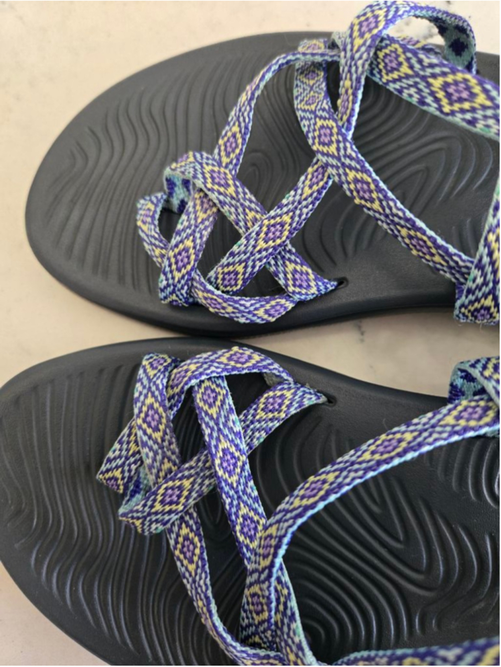 Women's Chaco Sandals Size 8 Black with Purple and Yellow Straps - Picture 7 of 10